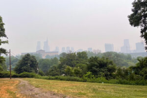 Philadelphia skyline june 7, 2023 - canada wildfire smoke